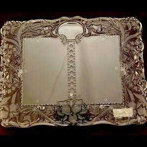 Mikasa Cherished Moments 5x7 multi-picture frame. New, in box.